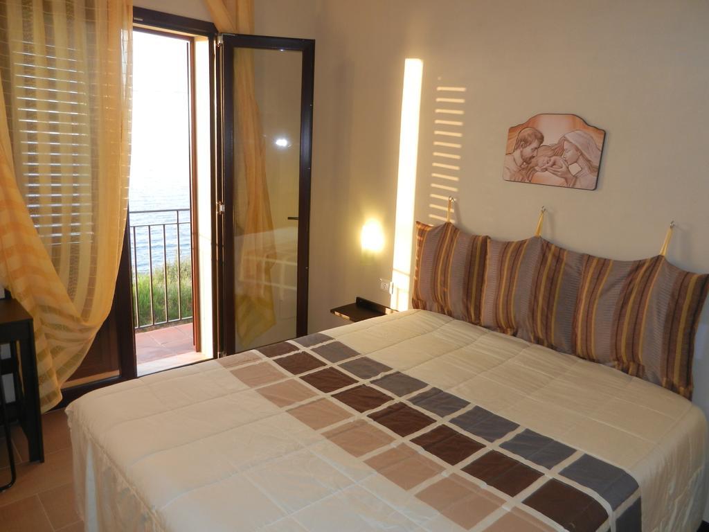 Framavi Villa Cefalu Room photo